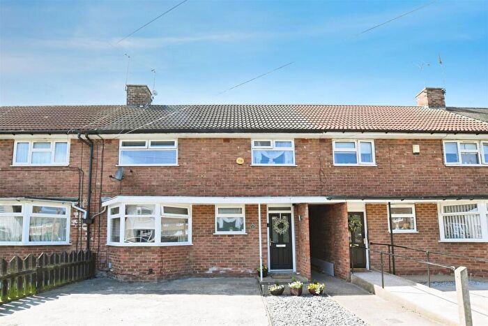 3 Bedroom Terraced House For Sale In Hermes Close, Hull, HU9