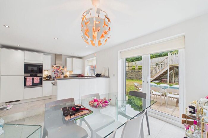 3 Bedroom Detached House For Sale In Vickers Way, Broughton, CH4