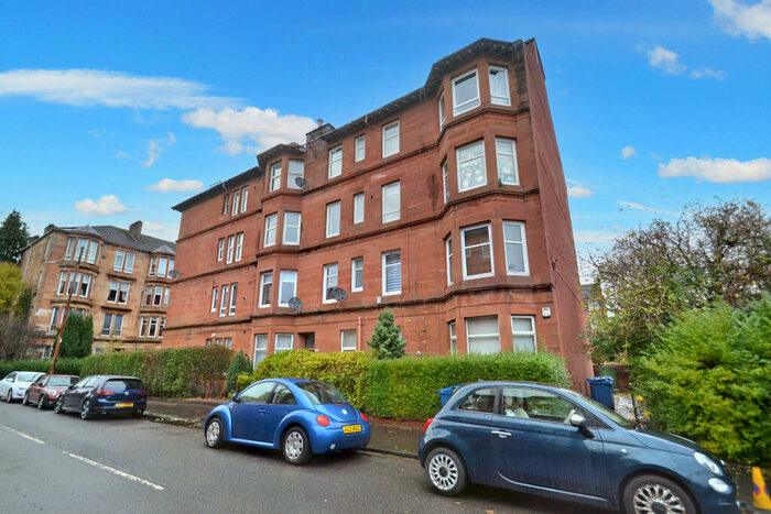 1 Bedroom Flat To Rent In Ledard Road, Battlefield, Glasgow, G42