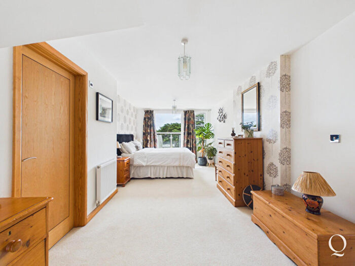 6 Bedroom Detached House For Sale In High Park Road, Broadstone, BH18 - Photo 11