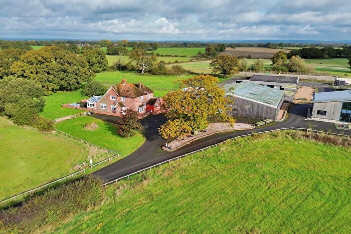 4 Bedroom Property For Sale In Grove Farm, Redbrook Street, Woodchurch, TN26