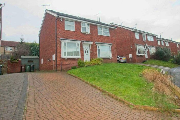 2 Bedroom House To Rent In Fieldway Rise, Rodley, Leeds, LS13