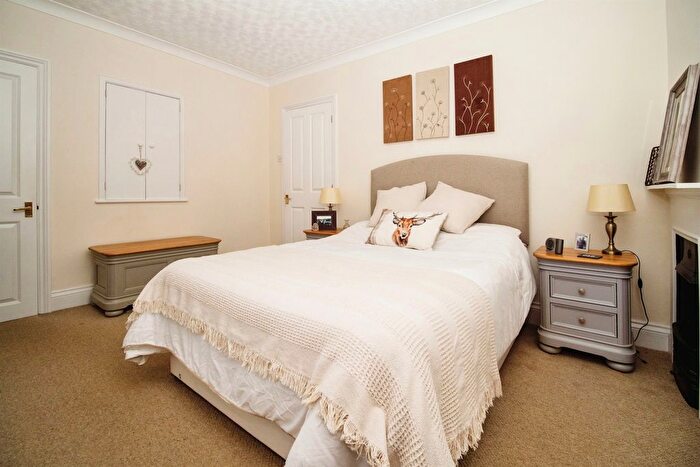 3 Bedroom Terraced House For Sale In Butt Close, Puddletown, Dorchester, DT2