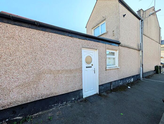 1 Bedroom Ground Maisonette To Rent In Scard Street, Newport, NP20