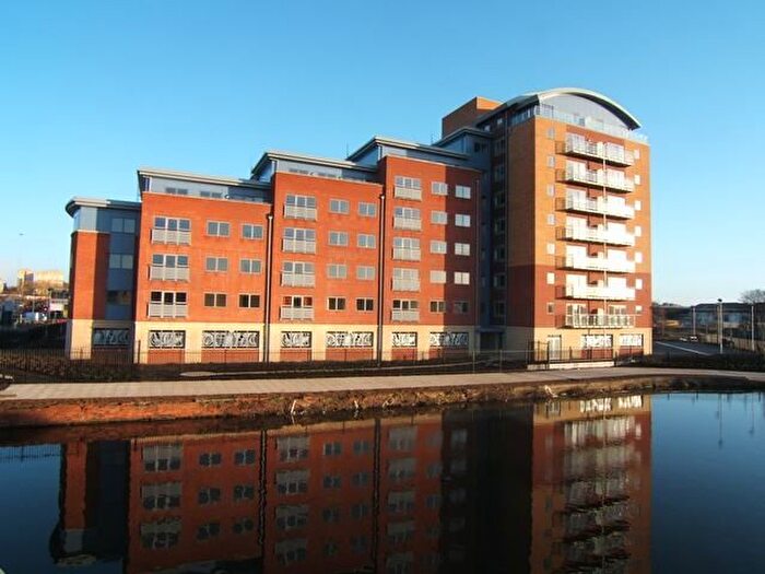 2 Bedroom Property To Rent In Chantry Waters, Wakefield, WF1