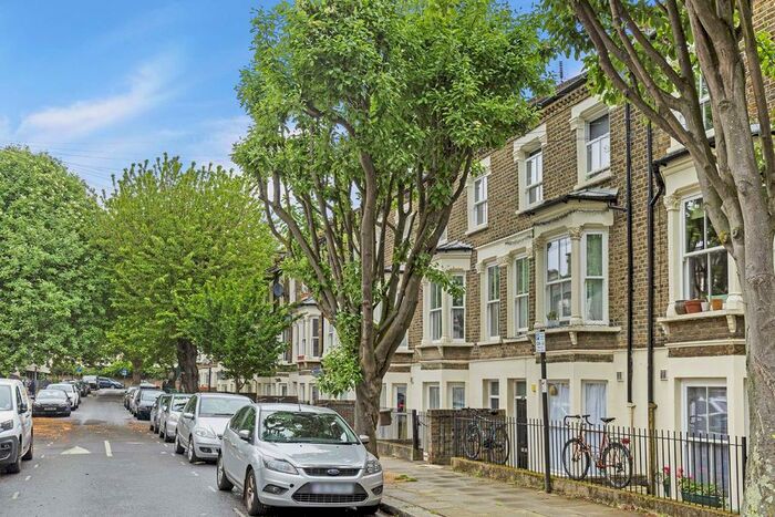 2 Bedroom Flat To Rent In Balmore Street, London, N19