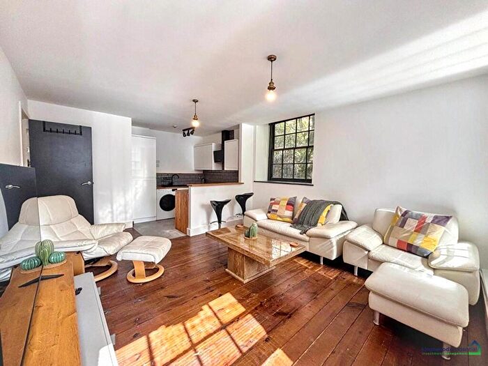 2 Bedroom Apartment To Rent In Stone Yard, Hollowstone, Nottingham, NG1