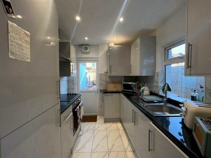 2 Bedroom House To Rent In Ritchings Avenue, London, E17