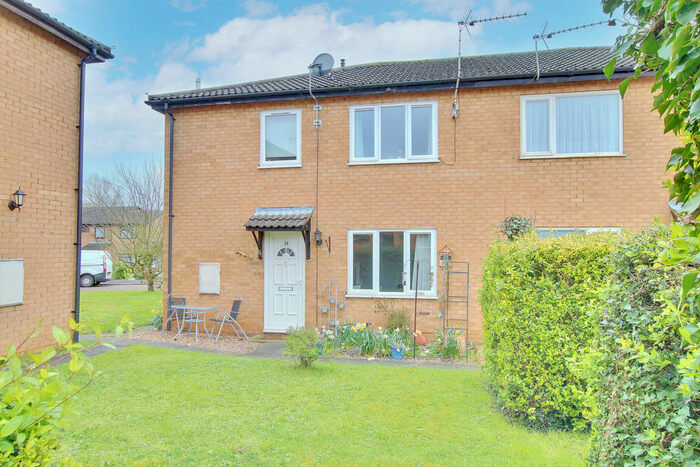 1 Bedroom Property To Rent In Windsor Gardens, Somersham, PE28