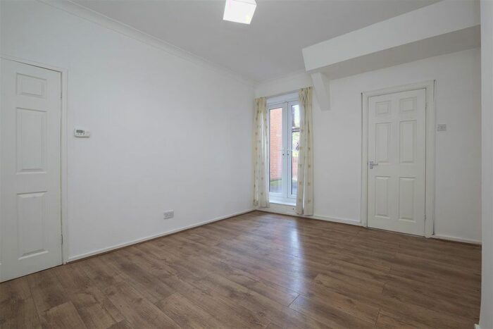 2 Bedroom Flat To Rent In Clarence Street, Seaton Sluice, Whitley Bay, NE26