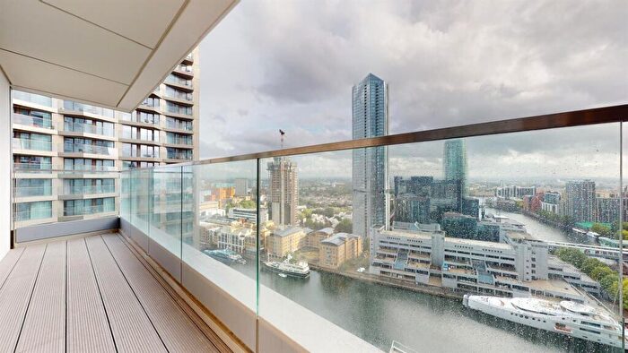 2 Bedroom Apartment For Sale In Park Drive, Canary Wharf, London, E14