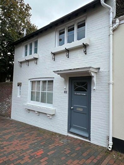 4 Bedroom End Of Terrace House To Rent In High Street, Lewes, BN7
