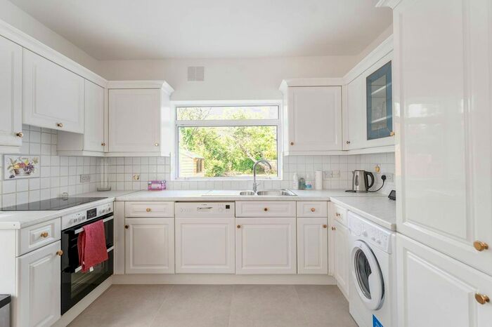 5 Bedroom Detached House To Rent In Sneyd Road, Willesden, London, NW2