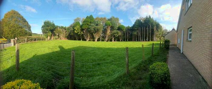 3 Bedroom Detached Bungalow To Rent In Castell Ddu Road, Pontarddulais, Swansea, SA4