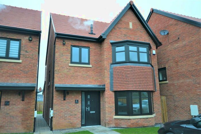 4 Bedroom Town House To Rent In Park Lane, Poynton, SK12