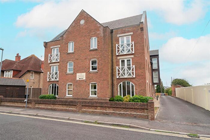 2 Bedroom Apartment For Sale In Stavordale Road, Weymouth, DT4