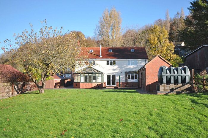 4 Bedroom Detached House For Sale In Dog Lane, Witcombe, GL3