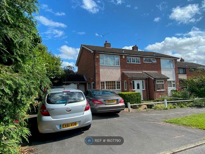 4 Bedroom Semi-Detached House To Rent In Coombe Rise, Oadby, Leicester, LE2