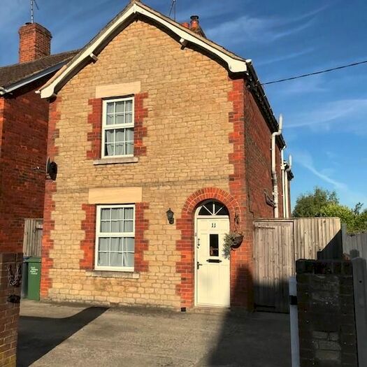 3 Bedroom Property To Rent In Audley Road, Chippenham, SN14