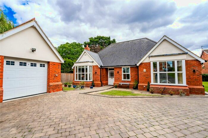 4 Bedroom Bungalow For Sale In Mill Road, Cleethorpes, Lincolnshire, DN35