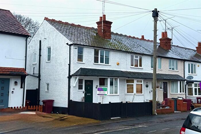 2 Bedroom Terraced House For Sale In St. Johns Road, Caversham, Reading, RG4