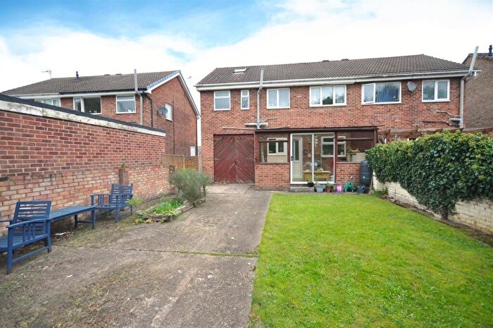 3 Bedroom Semi-Detached House For Sale In Grampian Way, Thorne, DN8