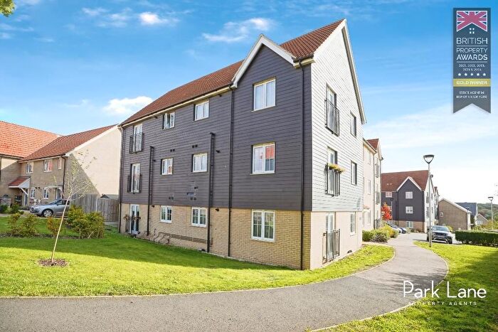2 Bedroom Flat For Sale In Gibson Road, Bishops Stortford, CM23