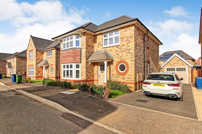 3 Bedroom Detached House To Rent In Peacock Close, Cottenham, Cambridge, CB24