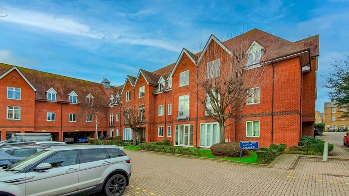 1 Bedroom Flat To Rent In Bluecoat Court, Hertford, SG14