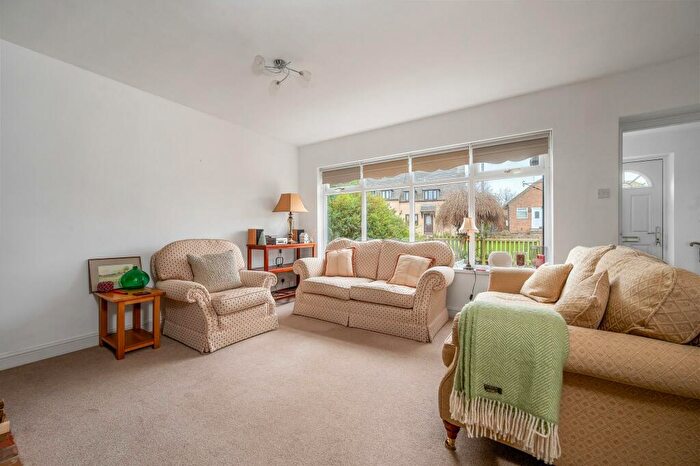 3 Bedroom Bungalow For Sale In Forest Approach, Kings Cliffe, Stamford, PE8