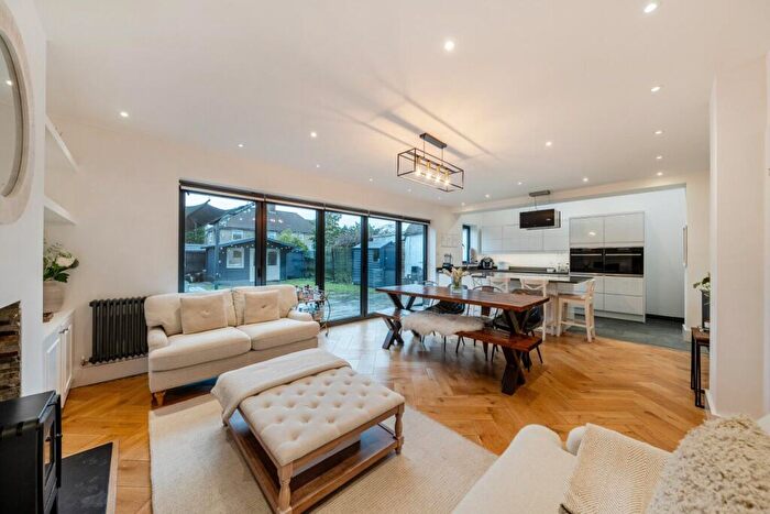 3 Bedroom Semi Detached House For Sale In The Grange, Shirley, Croydon, Surrey, CR0