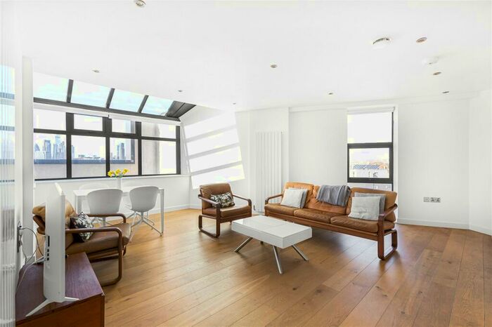 2 Bedroom Apartment To Rent In Esker Place, Cambridge Heath, London, E2