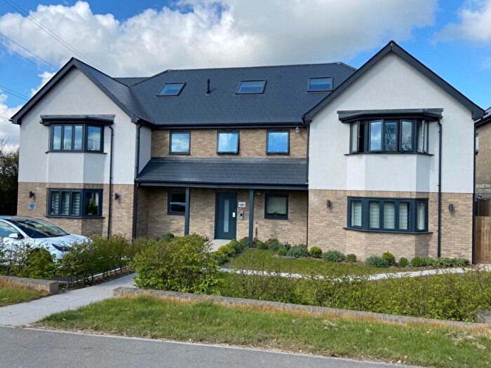 2 Bedroom Flat To Rent In Noak Hill Road, Billericay, SS15