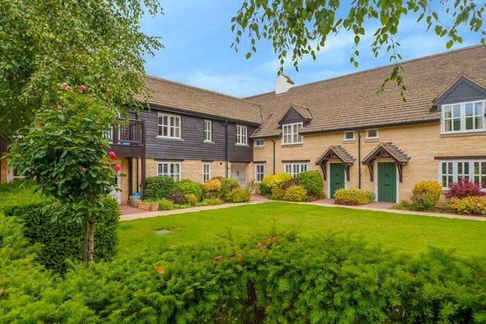 2 Bedroom Retirement Property For Sale In Carysfort Close, Peterborough, PE8