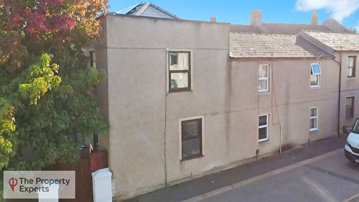 3 Bedroom Terraced House For Sale In Embankment Road, Plymouth, PL4