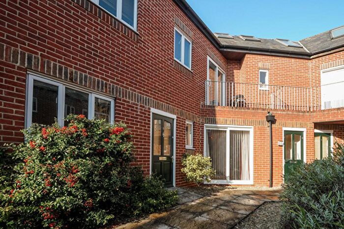 1 Bedroom Apartment To Rent In Magdalen Road, East Oxford, OX4