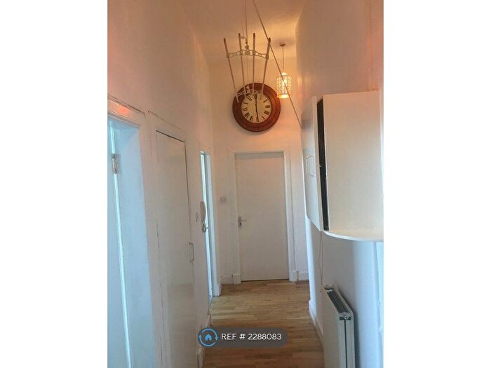 3 Bedroom Flat To Rent In Duke Street, Glasgow, G31
