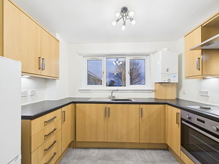 1 Bedroom Flat To Rent In Mallard Crescent, Greenhills, East Kilbride, G75