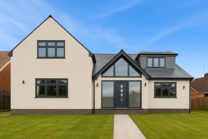 5 Bedroom Detached House For Sale In Marlow Bottom, Marlow, Buckinghamshire, SL7