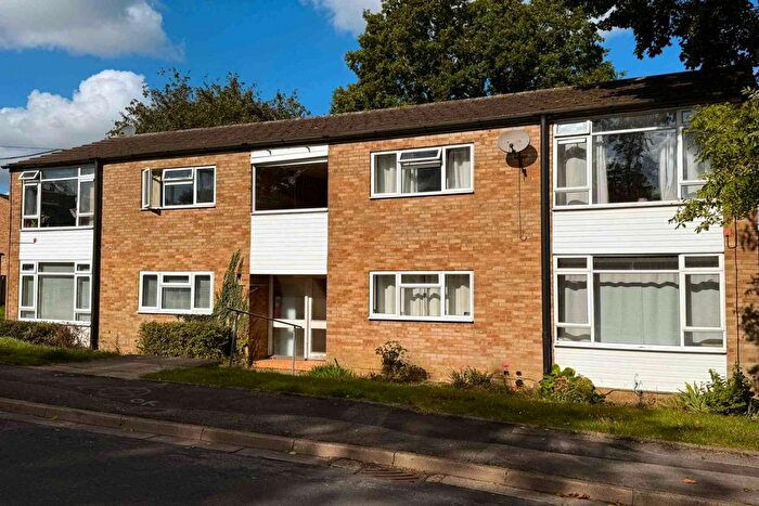 1 Bedroom Flat To Rent In Greathurst End, Bookham, Leatherhead, Surrey, KT23