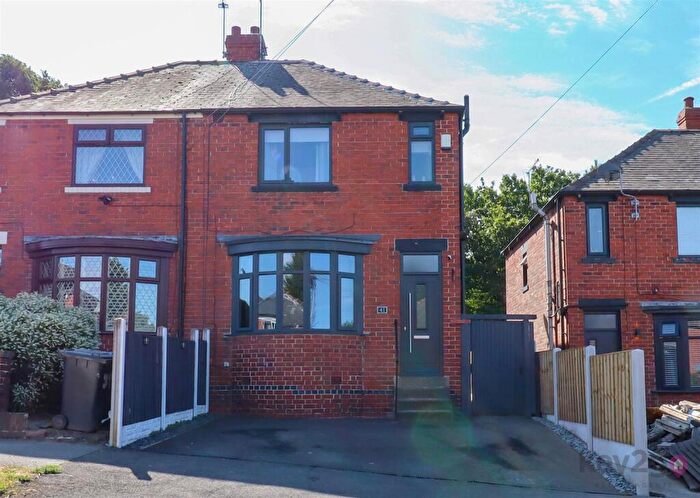 3 Bedroom Semi-Detached House For Sale In Handsworth Crescent, Sheffield, S9