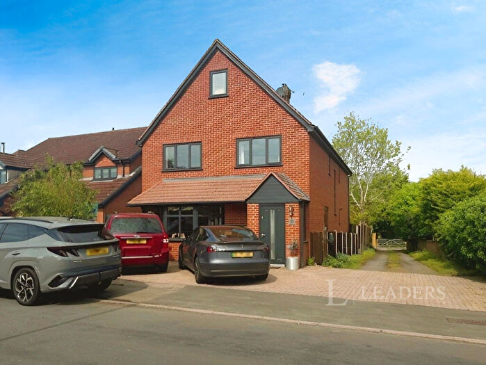 5 Bedroom House To Rent In Church Road, Astwood Bank, B96