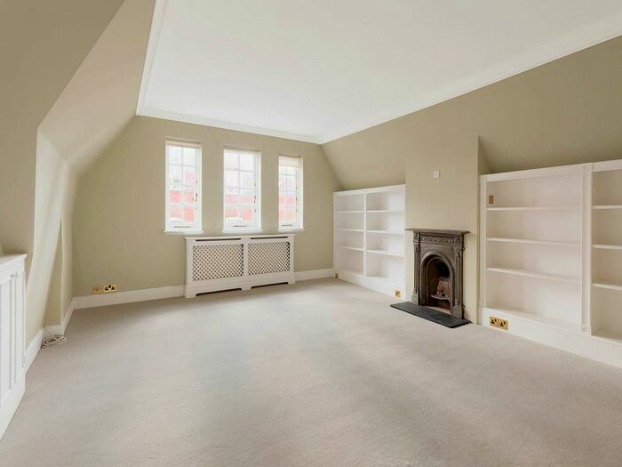 3 Bedroom Property To Rent In Cadogan Square, London, SW1X