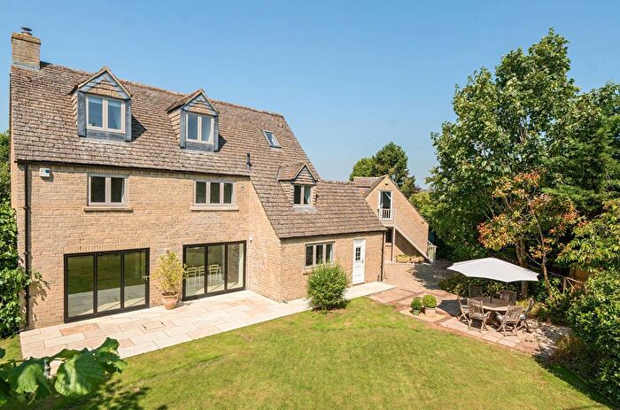 5 Bedroom Detached House For Sale In High Street, Kempsford, Fairford, Gloucestershire, GL7