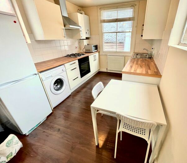 1 Bedroom Flat To Rent In Hackney Road, London, E2