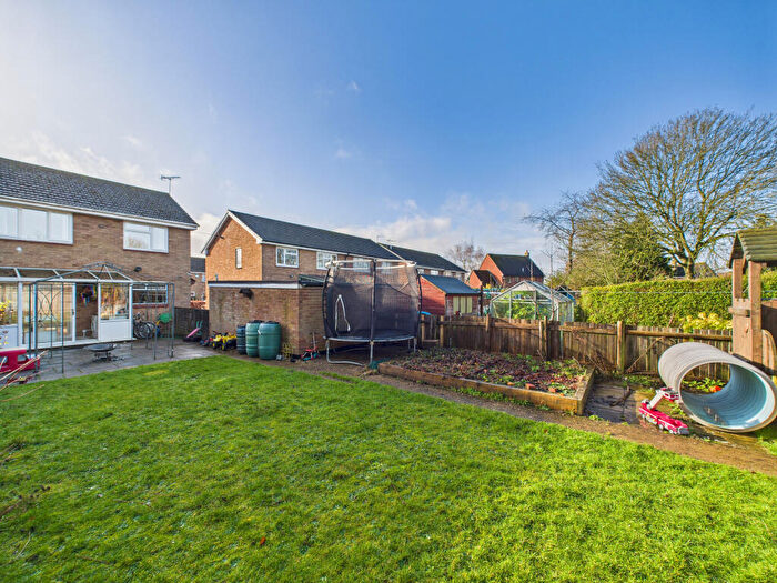 3 Bedroom Semi-Detached House For Sale In Springfield Close, Watlington, Oxfordshire, OX49