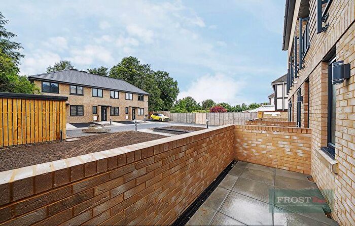 2 Bedroom Flat To Rent In Smitham Bottom Lane, West Purley, CR8