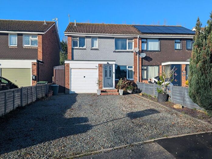 3 Bedroom Semi-Detached House For Sale In Nutwick Road, Denvilles, PO9