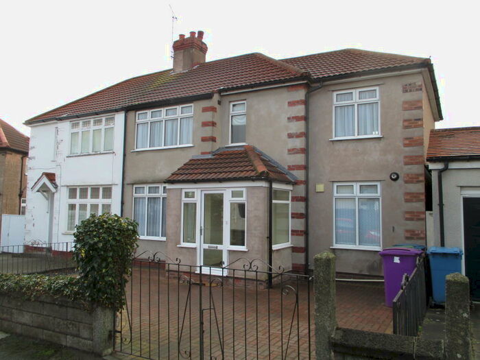 3 Bedroom House To Rent In Ridgetor Road, L25