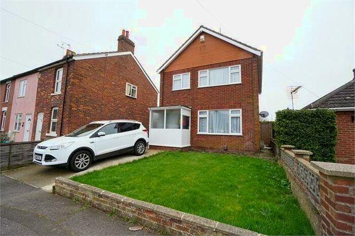 3 Bedroom Detached House To Rent In Whitehall Close, Colchester, CO2